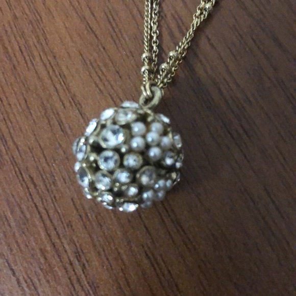 BCBG, Gold/pearl ball necklace - Picture 2 of 5